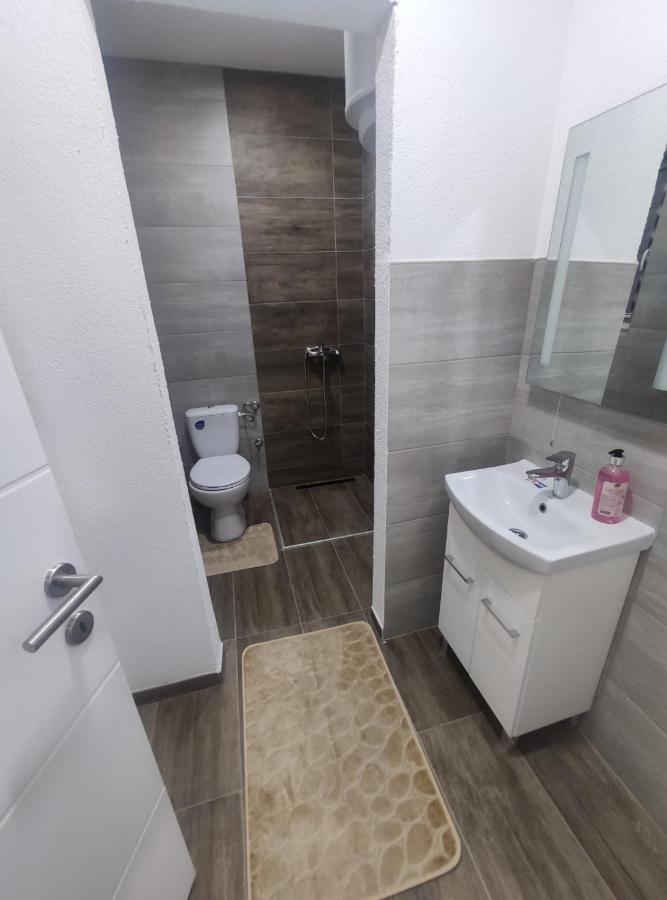 Neer Apartment Zivinice ภายนอก รูปภาพ