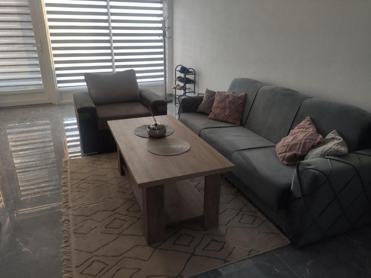 Neer Apartment Zivinice ภายนอก รูปภาพ